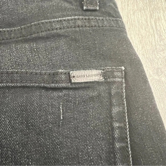 Saint Laurent SKINNY-FIT JEANS IN WORN BLACK STRETCH DENIM - Picture 8 of 12